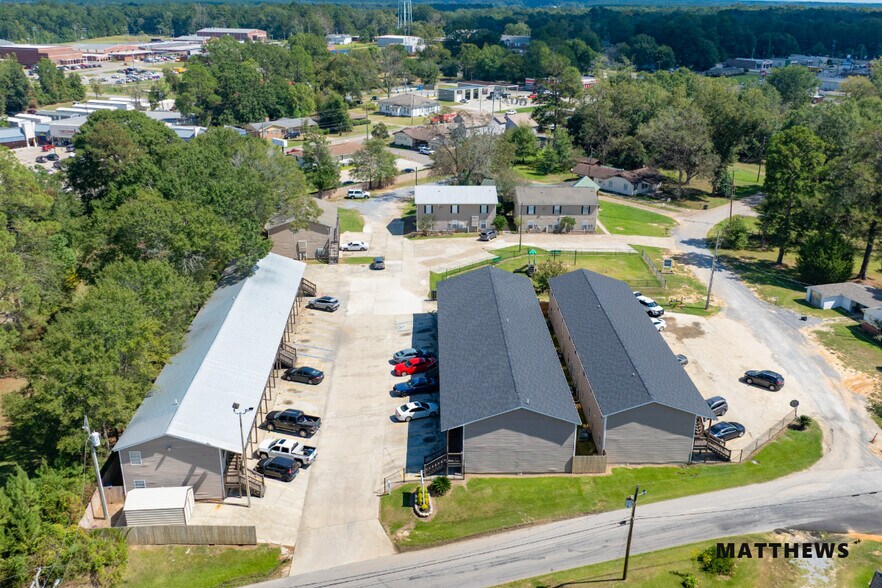 More Photos Of 801 Main St, Ellisville Apartments For Sale