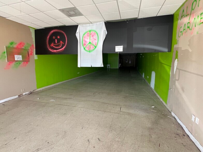 More Photos Of 5200-5322 Pearl St, Jacksonville Unknown For Lease