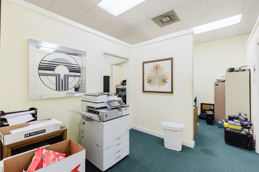 More Photos Of 205 W. Forsyth Street, Americus General Retail For Sale