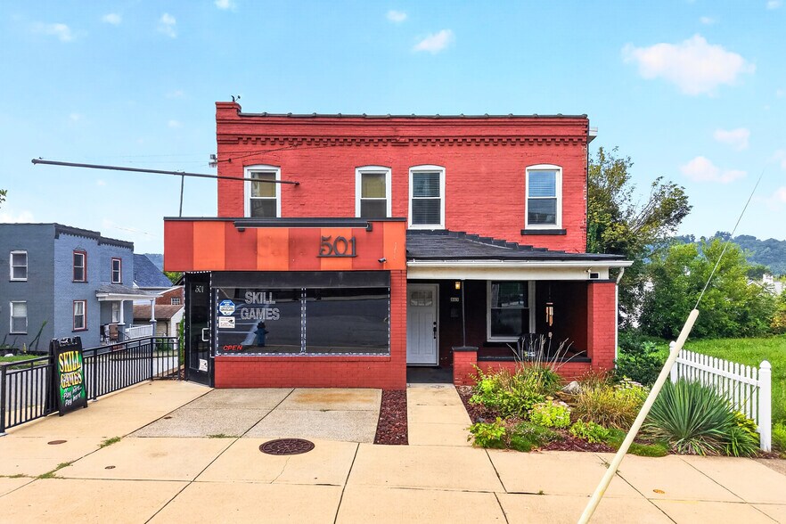 Primary Photo Of 501 Glenwood Ave, Ambridge Multifamily For Sale