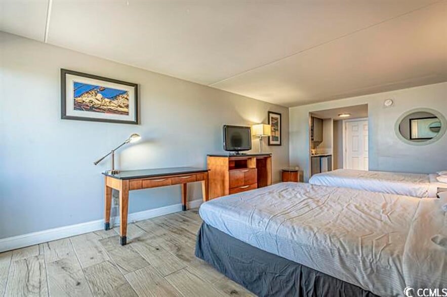 More Photos Of 2711 S Ocean Blvd, Myrtle Beach Hotel For Sale