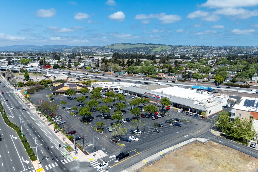 More Photos Of 15820 Hesperian Blvd, San Lorenzo Unknown For Lease