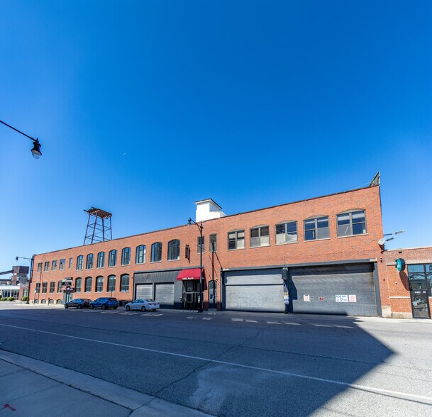 More Photos Of 1000 N Halsted St, Chicago Loft Creative Space For Lease