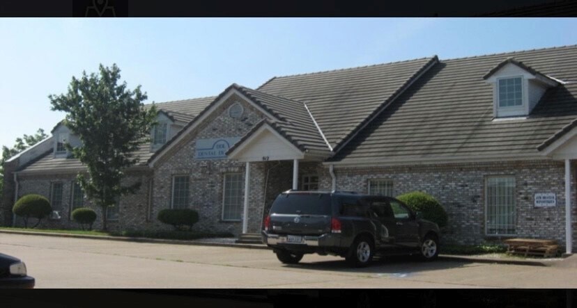 More Photos Of 912 W Randol Mill Rd, Arlington Office For Lease