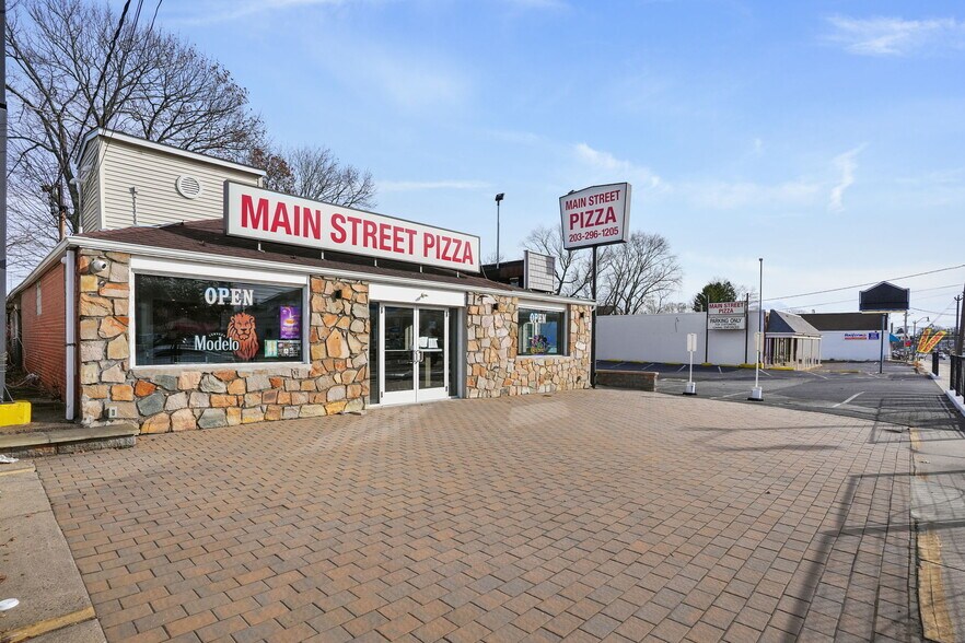 Primary Photo Of 4050 Main St, Bridgeport General Retail For Sale