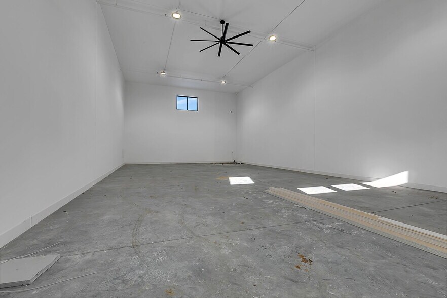 More Photos Of 1400 19th St NE, Sauk Rapids Industrial For Sale