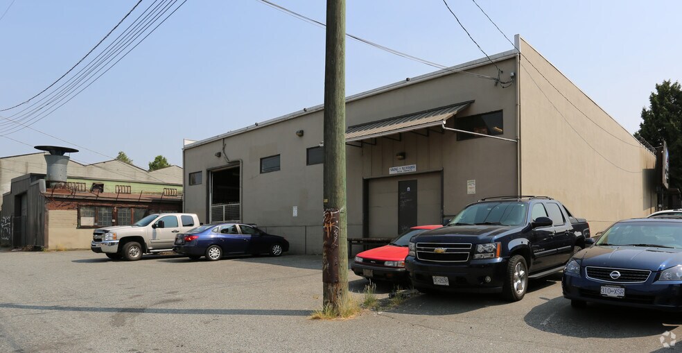 More Photos Of 1661 E Hastings St, Vancouver Warehouse For Lease