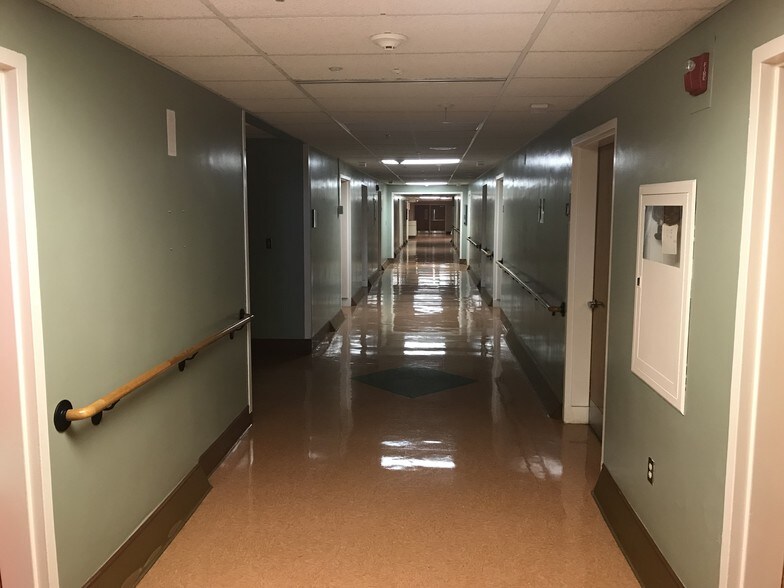 More Photos Of 102 Us 321 Byp, Winnsboro Hospital For Sale