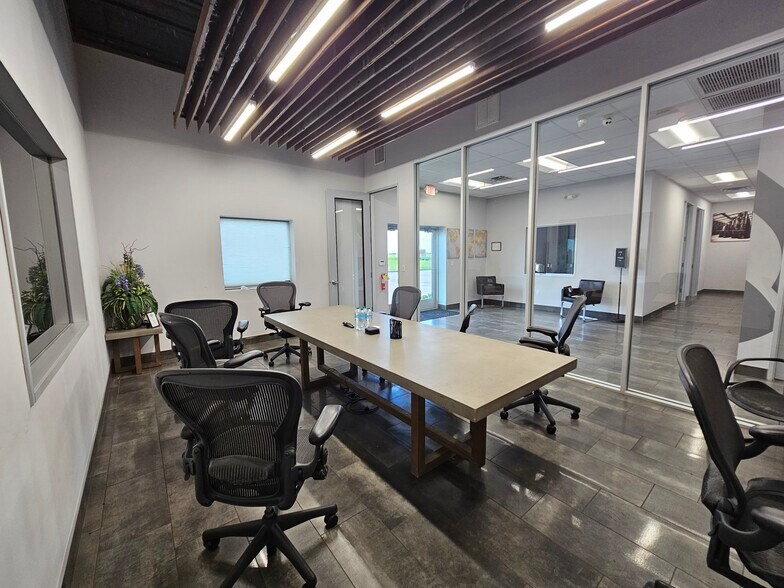 More Photos Of 51 County Road 171, Bay City Manufacturing For Sale