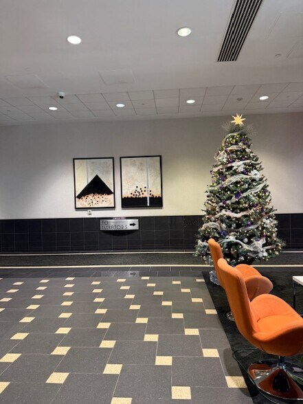 More Photos Of 1990 Main St, Sarasota Loft Creative Space For Lease