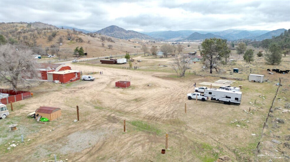 More Photos Of 15814 Caliente Creek Rd, Caliente Restaurant For Sale