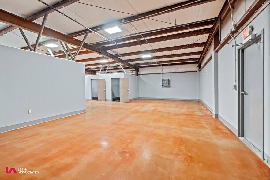 More Photos Of 1810 Lee Rd, Lithia Springs Office For Sale