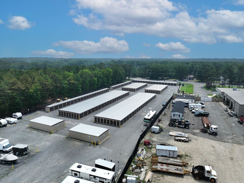 More Photos Of 640 W Commodore Blvd, Jackson Self Storage For Sale