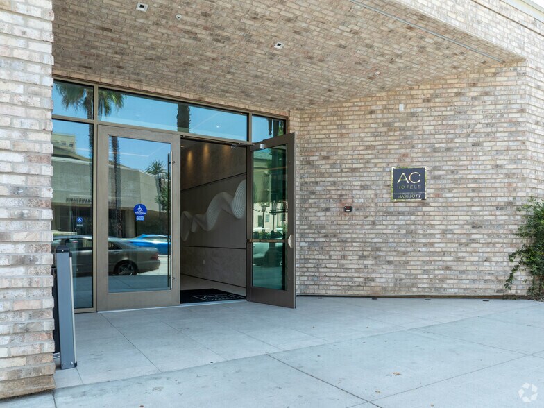 More Photos Of 550 E Colorado Blvd, Pasadena Hotel For Lease