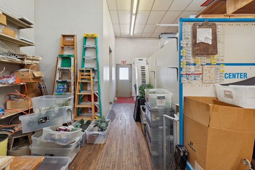 More Photos Of 314 N Penn Ave, Independence Freestanding For Sale