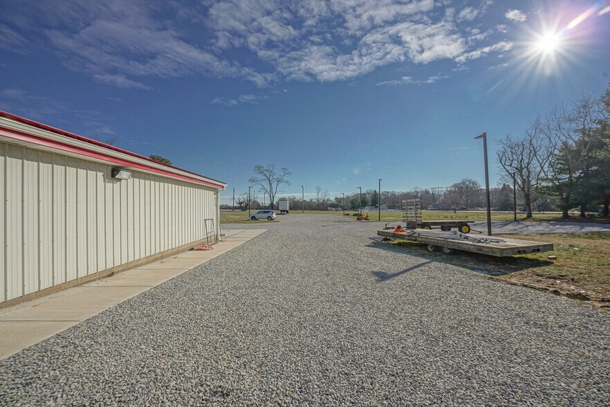 More Photos Of 461 Three Bridge Rd, Newfield Industrial For Sale
