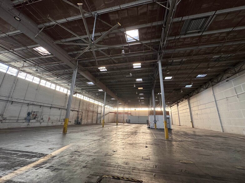 More Photos Of 801 Edwards Ave, New Orleans Distribution For Lease