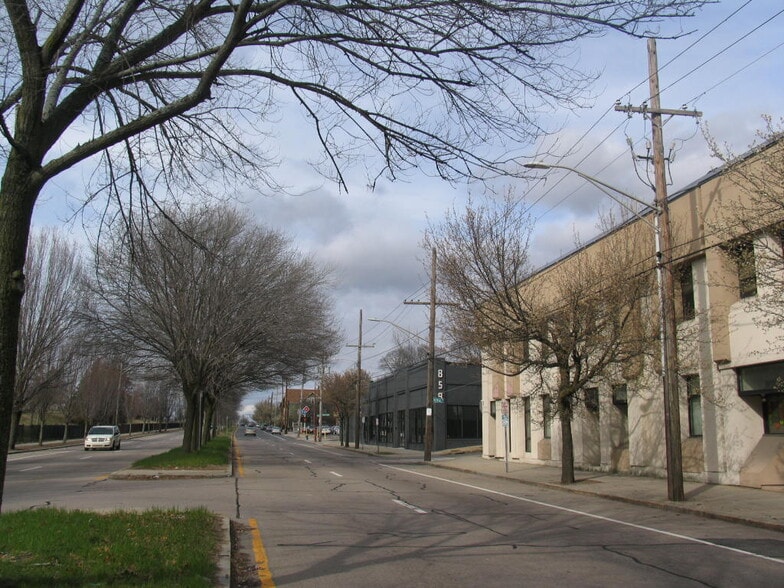 More Photos Of 845 N Main St, Providence Medical For Sale
