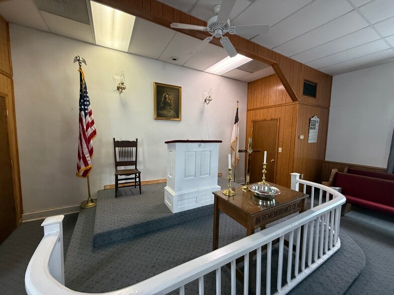 More Photos Of 80 Timber Rdg, Fincastle Religious Facility For Sale