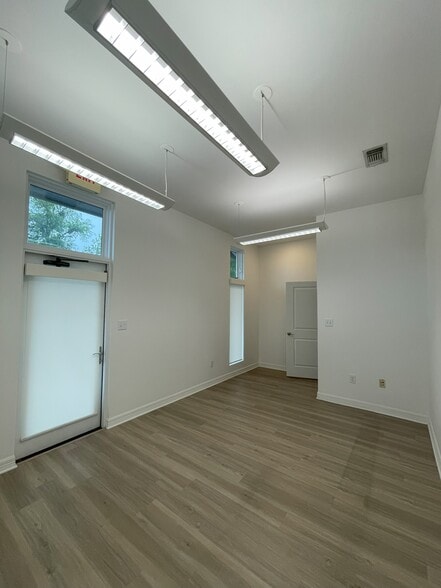 More Photos Of 109 Enterprise Pky, Boerne Loft Creative Space For Lease