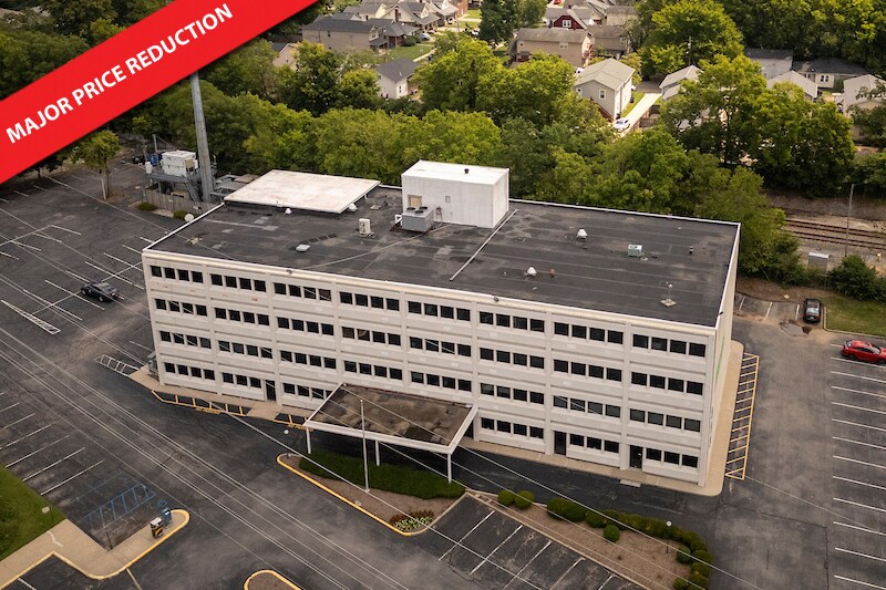 Primary Photo Of 333 Waller Ave, Lexington Medical For Sale