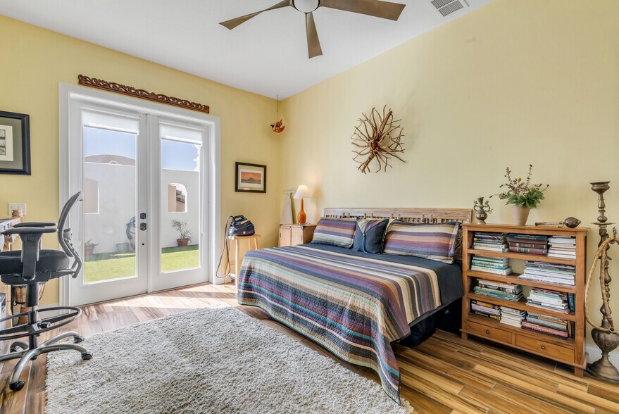 More Photos Of 136 Julia St, New Smyrna Beach Flex For Sale