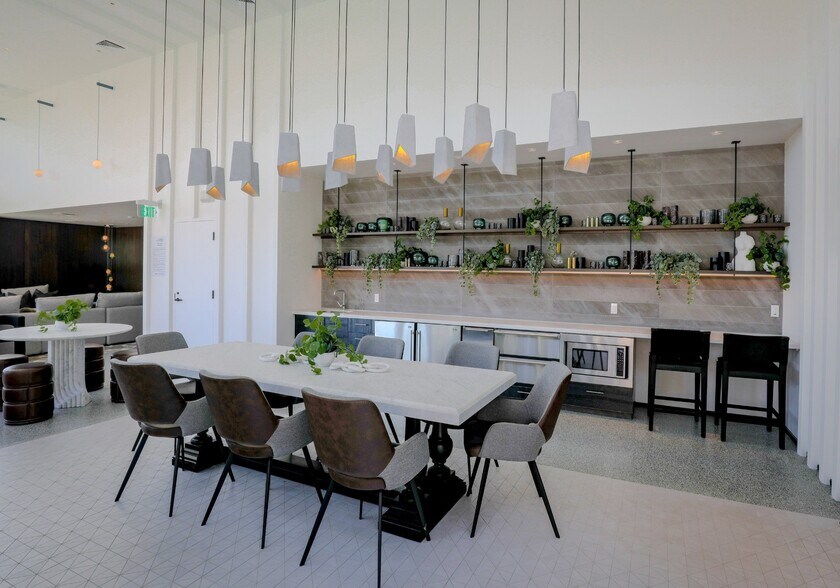 More Photos Of 219 9th Ave, Oakland Apartments For Lease