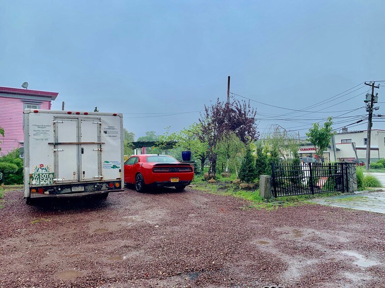 More Photos Of 229 N Main St, Sayville Storefront For Sale