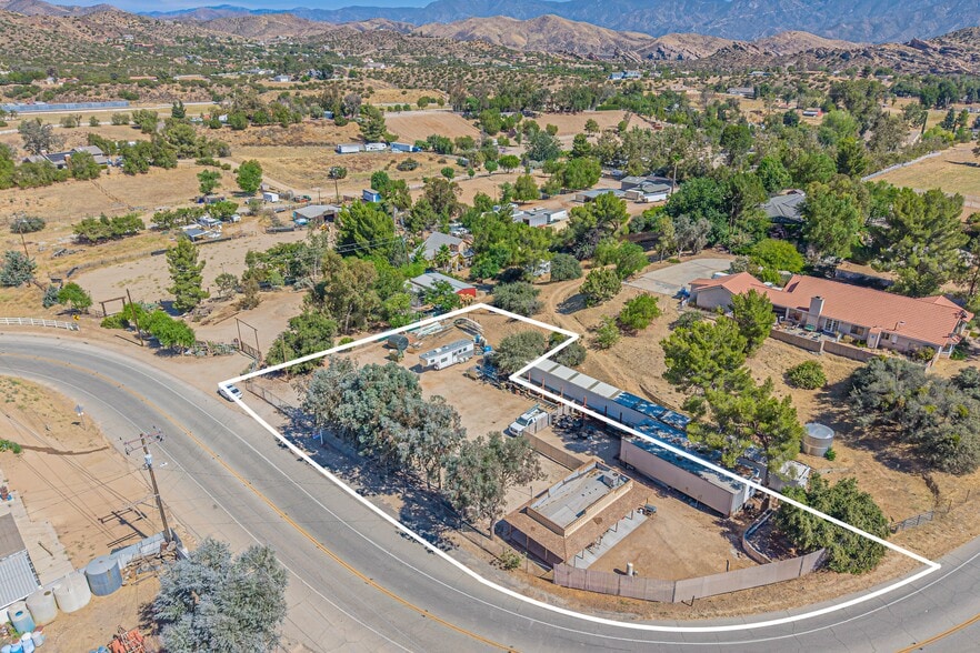 More Photos Of 33604 Agua Dulce Canyon Rd, Agua Dulce Freestanding For Sale
