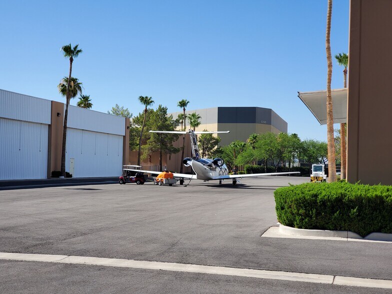 More Photos Of 145 E Reno Ave, Las Vegas Airplane Hangar For Sale