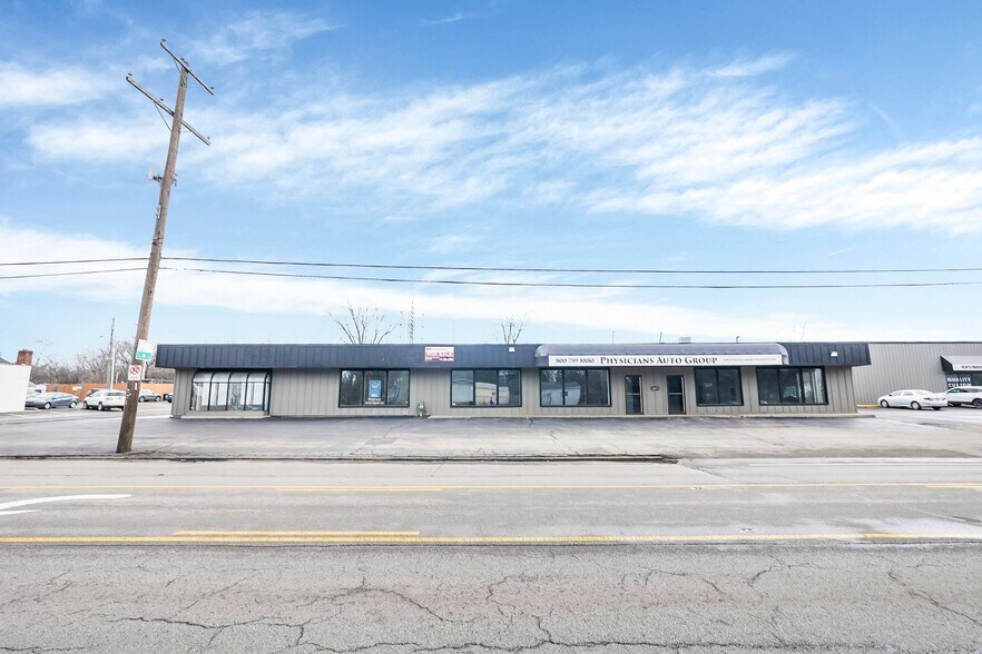 More Photos Of 4382 Indianola Ave, Columbus Freestanding For Sale