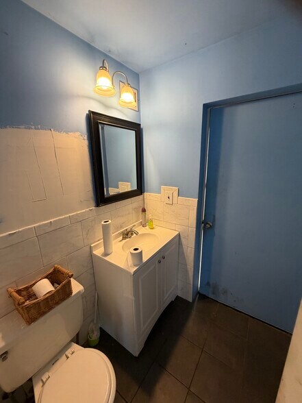 More Photos Of 1040 Ringwood Ave, Haskell Coworking Space