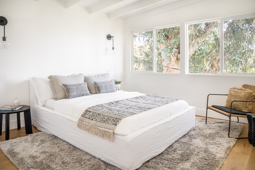 More Photos Of 31254 Bailard Rd, Malibu Multifamily For Sale