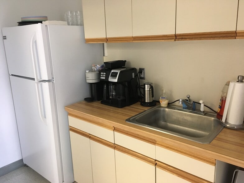 More Photos Of 150 Elm St, Westfield Bank For Lease
