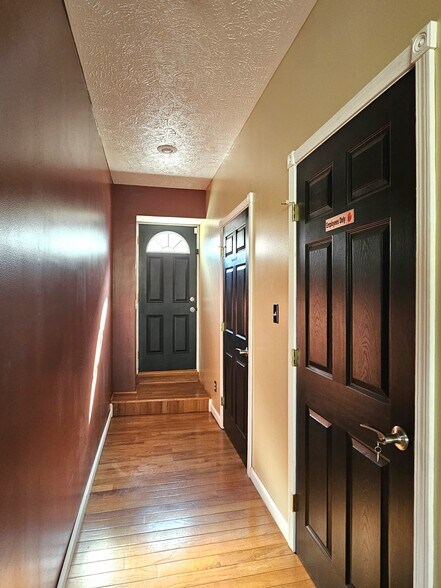 More Photos Of 219 Jefferson St, Fairmont Office Residential For Sale