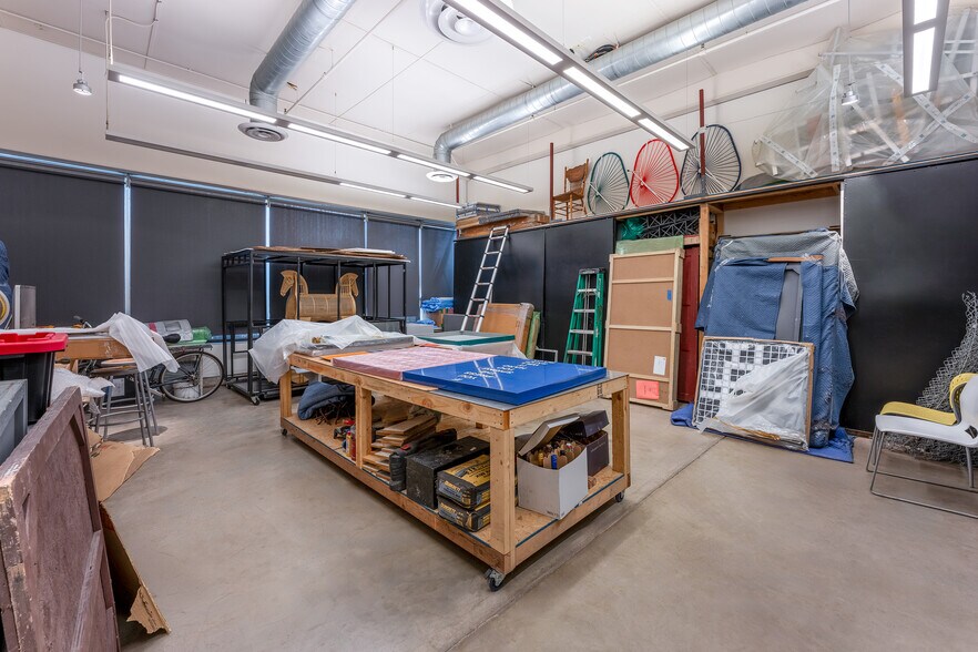 More Photos Of 2212 Main St, San Diego Industrial For Lease