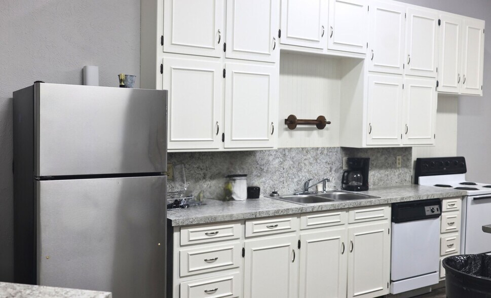 More Photos Of 7708 Maplewood Ave, North Richland Hills Schools For Lease