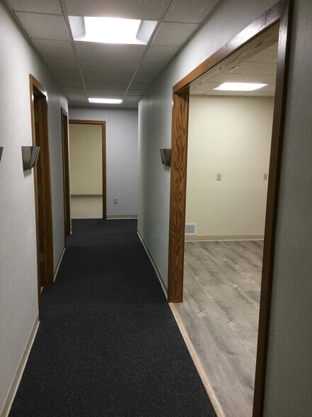 More Photos Of 87 Stambaugh Ave, Sharon Office For Lease