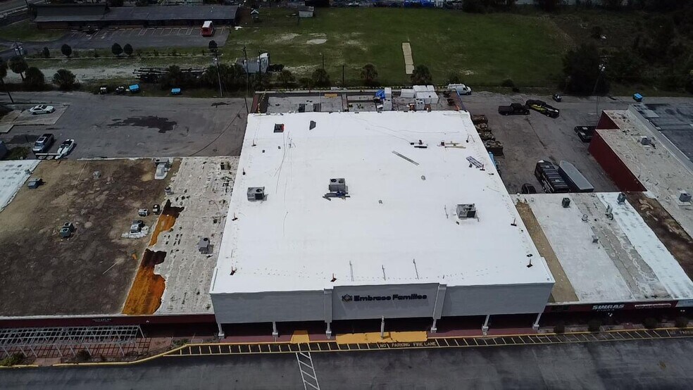 More Photos Of 2921 S Orlando Dr, Sanford General Retail For Sale