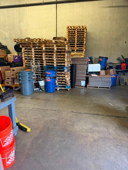 More Photos Of 3100-3110 NE Minnehaha St, Vancouver Warehouse For Lease