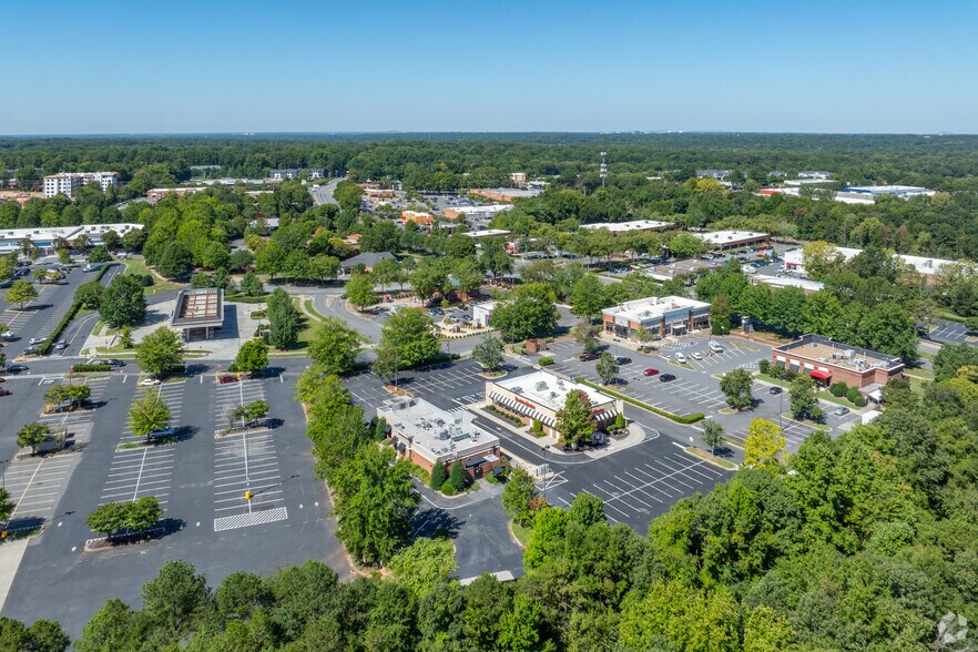 More Photos Of 1930 Sardis Rd N, Charlotte Fast Food For Sale