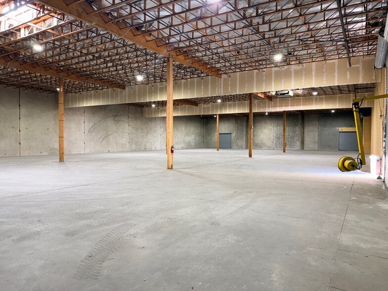 More Photos Of 5141 Procyon St, Las Vegas Warehouse For Lease
