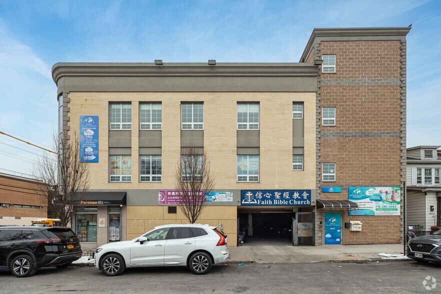 More Photos Of 7543 Parsons Blvd, Flushing Storefront Retail Office For Sale