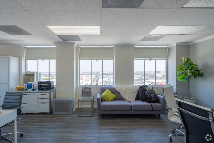 More Photos Of 320 Pine Ave, Long Beach Loft Creative Space For Lease