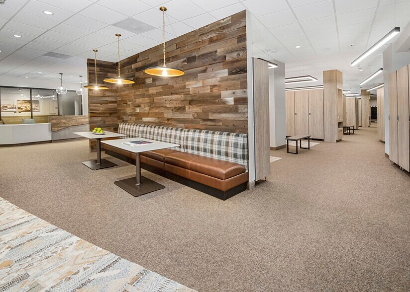 More Photos Of 137 Benchmark Rd, Avon Apartments For Sale