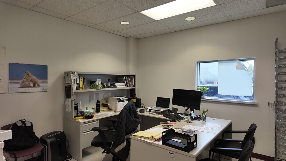 More Photos Of 8111 Keene Rd, West Richland Manufacturing For Sale