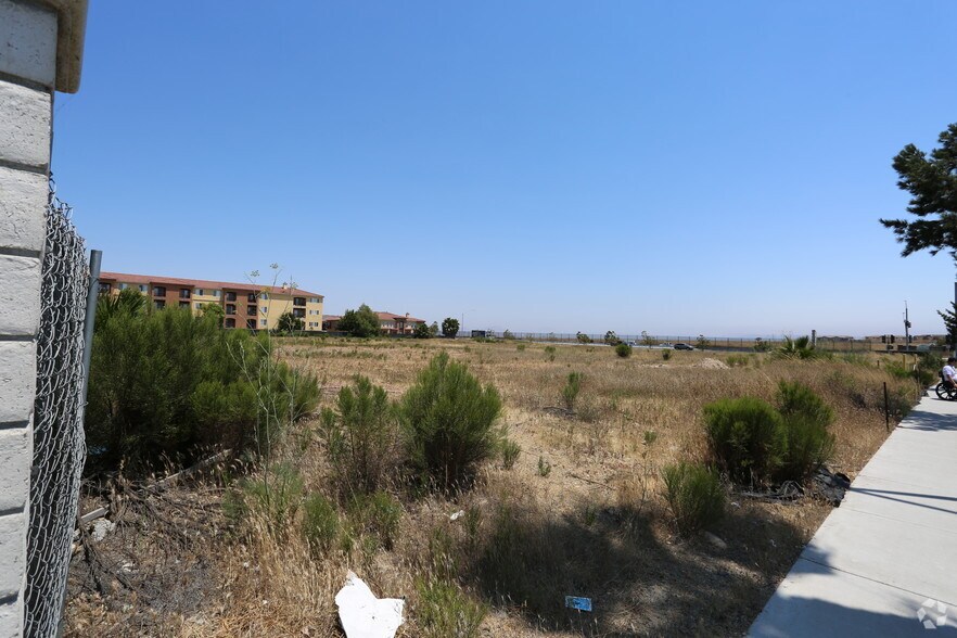 More Photos Of 5388 Ocean View Hills Pky, San Diego Land For Lease