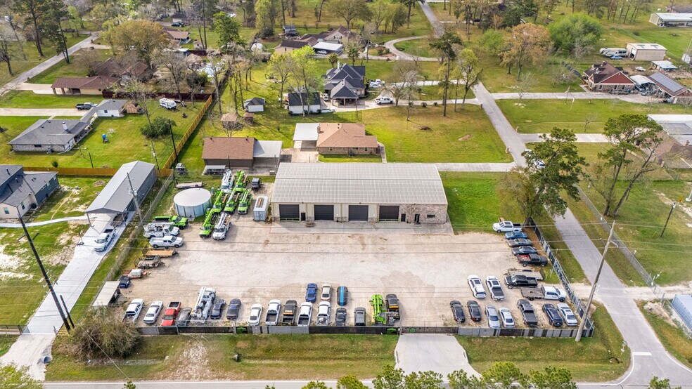 More Photos Of 15720 Garrett Rd, Houston Industrial For Sale
