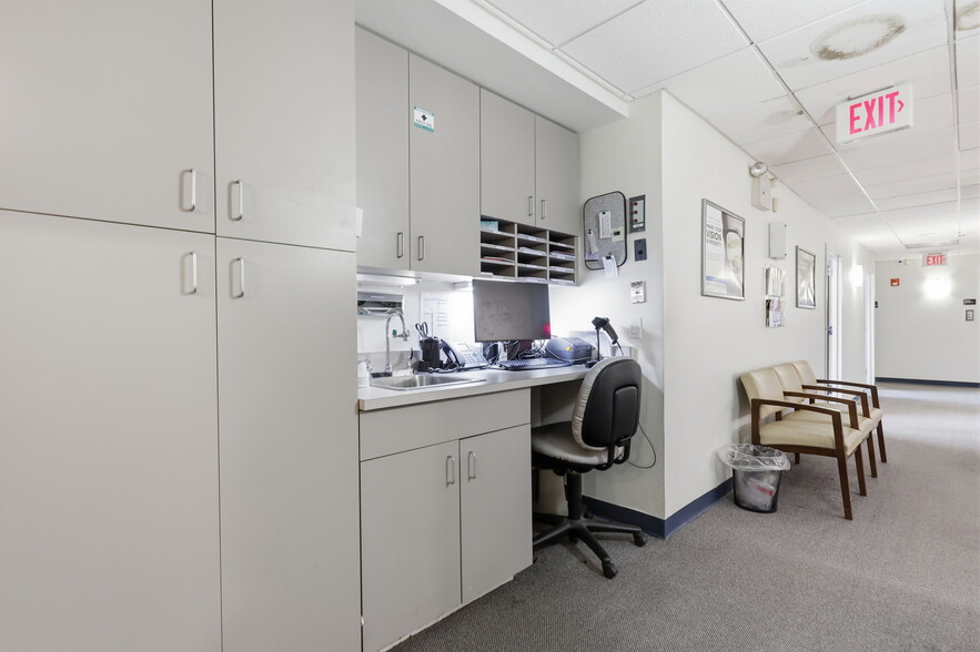 More Photos Of 1568 Woodbourne Rd, Levittown Office For Sale
