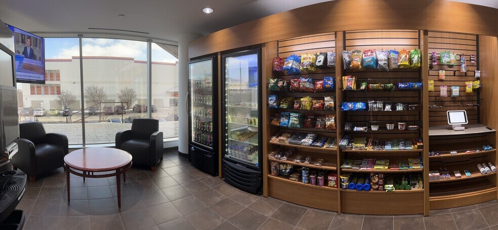 More Photos Of 111 Pfingsten Rd, Deerfield Medical For Lease